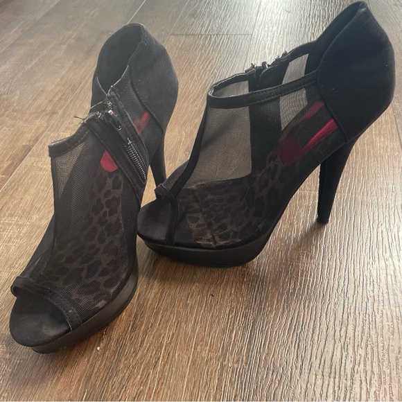 Fredrick’s of Hollywood See Through Heels Women’s 7 - Picture 4 of 9